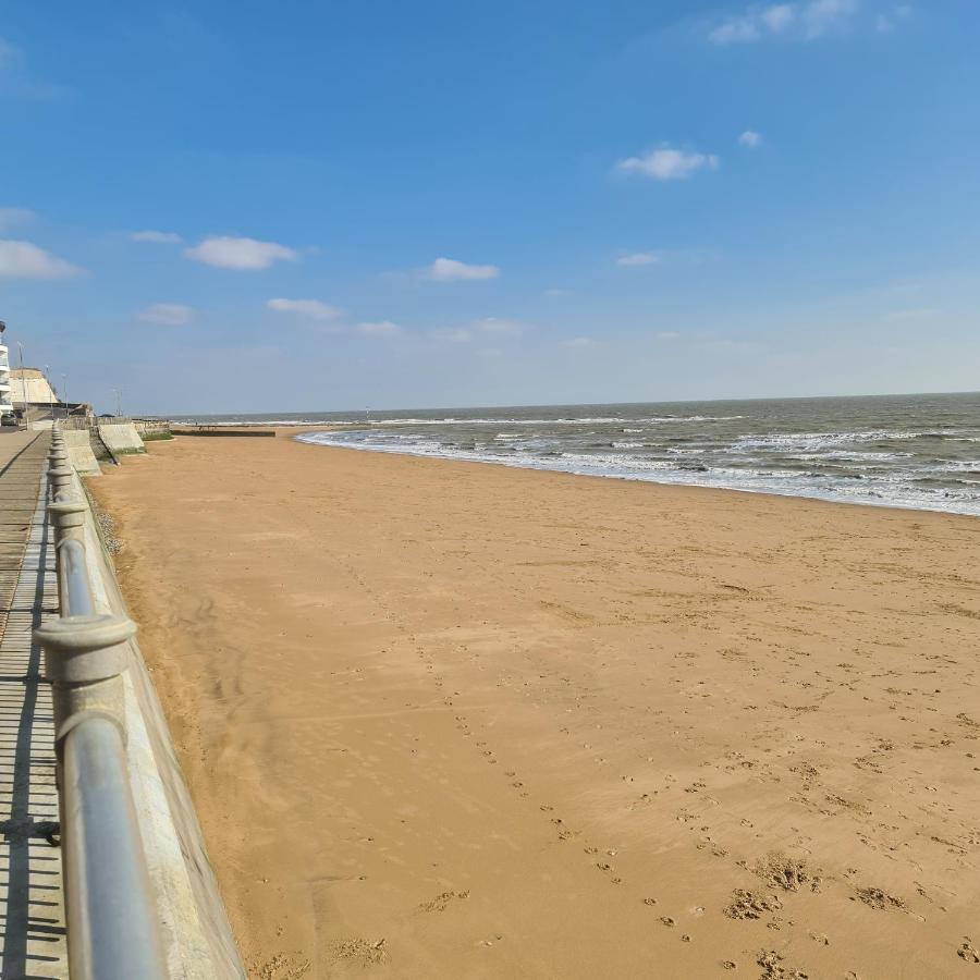 Shore Thing Beachfront Apartment Ramsgate - Sleeps 4 المظهر الخارجي الصورة