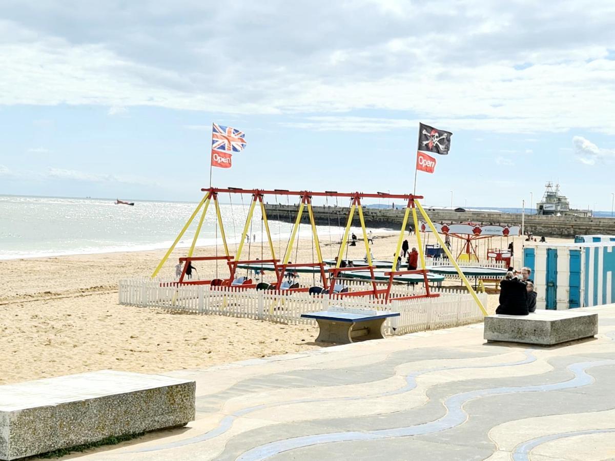Shore Thing Beachfront Apartment Ramsgate - Sleeps 4 المظهر الخارجي الصورة